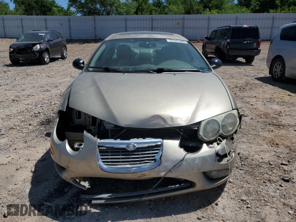 2003 Chrysler 300M M z VIN 2C3AE66G13H512948, wystawiony jako Copart lot #57447665 z przebiegiem 84 782 mil mil oraz Szkoda całkowita • Salvage title. Historia ofert i sprzedaży dostępna na DreamBid. Obrazek 5.