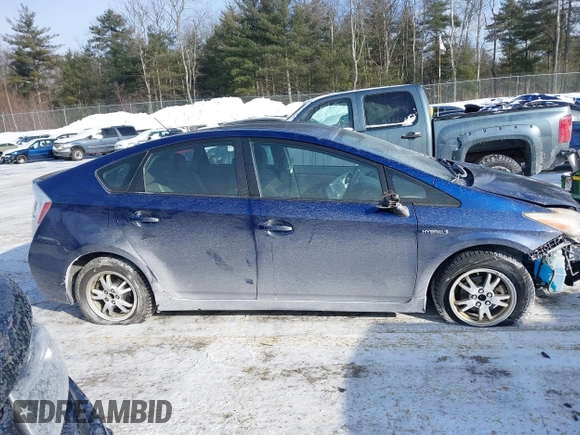 2011 Toyota Prius I with VIN JTDKN3DU8B1359456, listed as a IAAI auction lot 41380670 with 18,348 mi miles and . Bid and sale history available at DreamBid. Image 13.