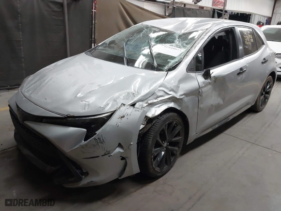 2021 Toyota Corolla Hatchback SE with VIN JTND4MBE1M3106771, listed as a IAAI auction lot 41444053 with 101,161 mi miles. Bid and sale history available at carsss.com. Image 17.