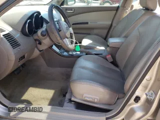 2006 Nissan Altima SL z VIN 1N4BL11D06C187454, wystawiony jako Copart lot #53852605 z przebiegiem 261 204 mil mil oraz Szkoda całkowita • Salvage title. Historia ofert i sprzedaży dostępna na DreamBid. Obrazek 7.
