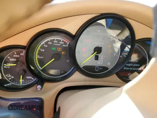 2014 Porsche Panamera S E-Hybrid z VIN WP0AD2A78EL044978, wystawiony jako Copart lot #49992665 z przebiegiem 77 485 mil mil oraz Szkody całkowita. Historia ofert i sprzedaży dostępna na DreamBid. Obrazek 9.