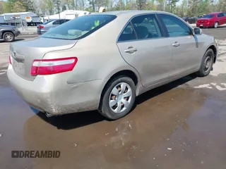 2009 Toyota Camry z VIN 4T1BE46K39U888092, wystawiony jako IAAI lot #41981086 z przebiegiem 248 263 mil mil oraz . Historia ofert i sprzedaży dostępna na DreamBid. Obrazek 4.