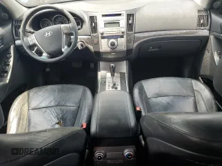 2010 Hyundai Veracruz Limited z VIN KM8NU4CC0AU137341, wystawiony jako Copart lot #55654815 z przebiegiem 195 996 mil mil oraz Nie do naprawy. Historia ofert i sprzedaży dostępna na DreamBid. Obrazek 8.