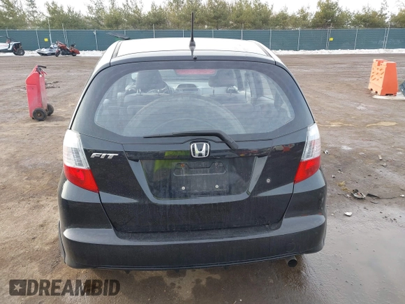 2010 Honda Fit with VIN JHMGE8H28AC014392, listed as a IAAI auction lot 41639302 with 147,433 mi miles. Bid and sale history available at carsss.com. Image 16.