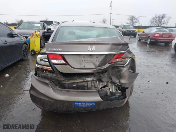 2015 Honda Civic Sedan LX with VIN 19XFB2F5XFE257489, listed as a IAAI auction lot 41796074 with 296,903 mi miles. Bid and sale history available at carsss.com. Image 16.
