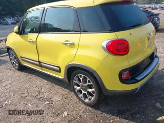 2014 FIAT 500L Trekking with VIN ZFBCFADH6EZ021166, listed as a IAAI auction lot 42392165 with 96,035 mi miles and . Bid and sale history available at DreamBid. Image 3.
