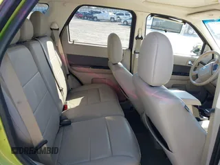 2011 Ford Escape Hybrid с VIN 1FMCU4K30BKA59861, выставлен на аукционе IAAI как лот 41379972 с пробегом 180 166 миль миль и . История ставок и продаж доступна на DreamBid. Изображение 8.
