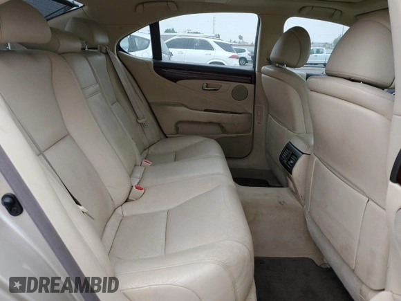 2011 Lexus LS 460 z VIN JTHBL5EF3B5104786, wystawiony jako Copart lot #51985255 z przebiegiem 50 005 mil mil oraz Szkoda całkowita • Salvage title. Historia ofert i sprzedaży dostępna na DreamBid. Obrazek 10.
