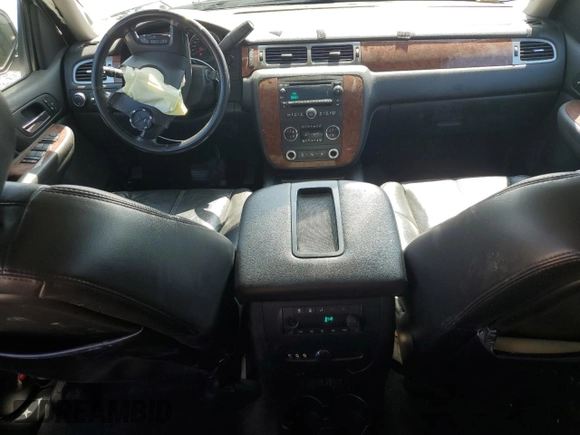 2007 Chevrolet Tahoe LT z VIN 1GNEK13047R103341, wystawiony jako Copart lot #54601315 z przebiegiem 134 742 mil mil oraz Szkoda całkowita • Salvage title. Historia ofert i sprzedaży dostępna na DreamBid. Obrazek 8.