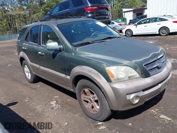 2004 Kia Sorento LX with VIN KNDJC733045304206, listed as a IAAI auction lot 41899253 with 134,711 mi miles. Bid and sale history available at carsss.com. Image 1.