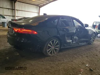 2017 Jaguar XF S with VIN SAJBG4BV1HCY37243, listed as a Copart auction lot 42147675 with 92,250 mi miles and Salvage Title. Bid and sale history available at carsss.com. Image 3.