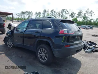2021 Jeep Cherokee Latitude Lux z VIN 1C4PJMMX3MD167896, wystawiony jako IAAI lot #42137850 z przebiegiem 71 387 mil mil oraz . Historia ofert i sprzedaży dostępna na DreamBid. Obrazek 3.
