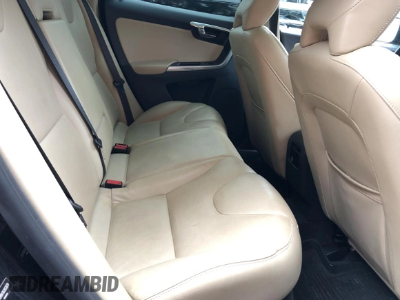 2016 Volvo XC60 T5 Drive-E Premier with VIN YV440MDK8G2853679, listed as a Copart auction lot 81319234 with 162,568 mi miles and Clean Title. Bid and sale history available at carsss.com. Image 6.