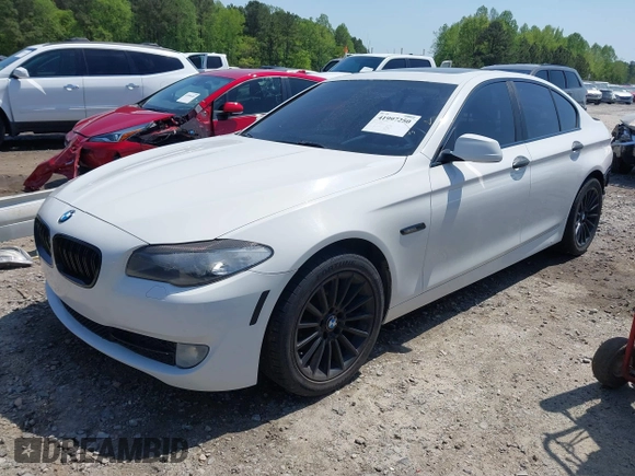 2013 BMW 5 Series 528i xDrive with VIN WBAXH5C52DD113388, listed as a IAAI auction lot 41997250 with 145,990 mi miles and . Bid and sale history available at carsss.com. Image 2.