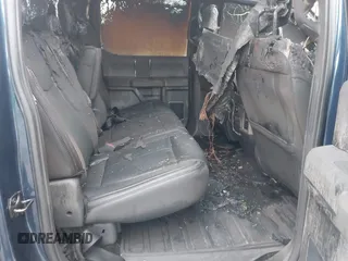 2018 Ford F-150 XL z VIN 1FTFW1E15JFD90723, wystawiony jako IAAI lot #41106449 z przebiegiem Nie podano mil oraz . Historia ofert i sprzedaży dostępna na DreamBid. Obrazek 8.