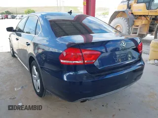 2015 Volkswagen Passat SE с VIN 1VWBV7A38FC047664, выставлен на аукционе IAAI как лот 42323467 с пробегом 225 663 миль миль и . История ставок и продаж доступна на DreamBid. Изображение 3.