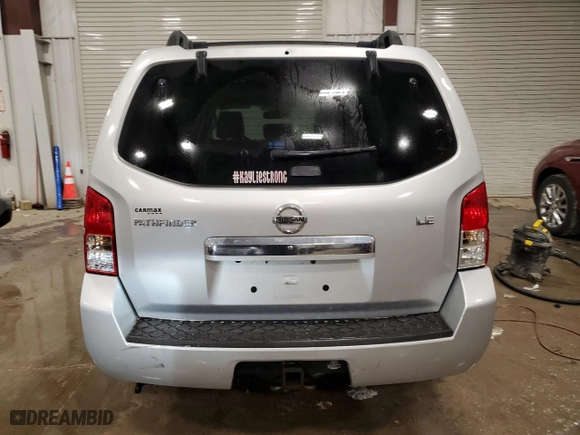 2011 Nissan Pathfinder LE with VIN 5N1AR1NB1BC625269, listed as a Copart auction lot 86658094 with 154,204 mi miles and Clean Title. Bid and sale history available at carsss.com. Image 6.