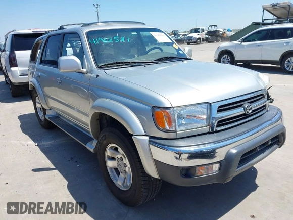 2000 Toyota 4Runner SR5 z VIN JT3GN86R0Y0155930, wystawiony jako IAAI lot #41962581 z przebiegiem 134 530 mil mil oraz . Historia ofert i sprzedaży dostępna na DreamBid. Obrazek 1.