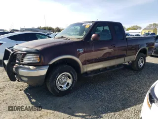 2001 Ford F-150 XL with VIN 1FTRX18L01NB24376, listed as a Copart auction lot 49931455 with 382,870 mi miles and Clean Title. Bid and sale history available at carsss.com. Image 1.