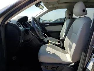 2018 Volkswagen Tiguan SEL with VIN 3VV3B7AX3JM010677, listed as a Copart auction lot 50615395 with 7,559 mi miles and Salvage Title. Bid and sale history available at DreamBid. Image 7.