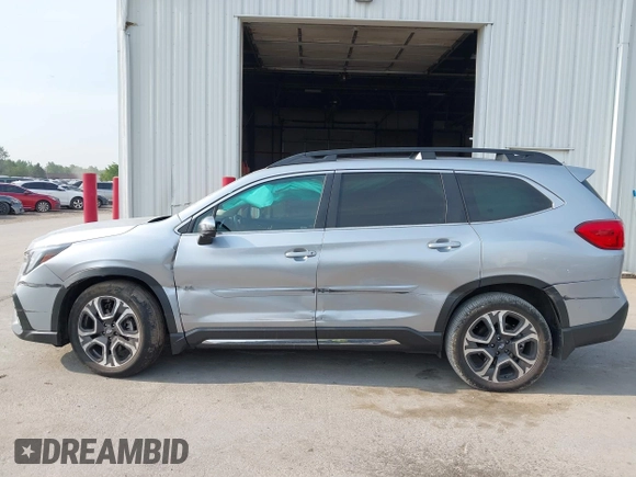 2023 Subaru Ascent Limited z VIN 4S4WMAUD2P3416461, wystawiony jako IAAI lot #42492132 z przebiegiem 25 658 mil mil oraz . Historia ofert i sprzedaży dostępna na DreamBid. Obrazek 15.