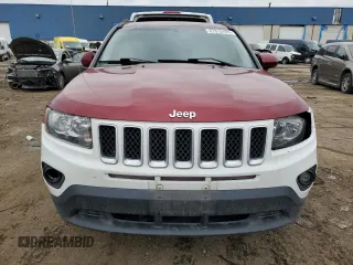 2016 Jeep Compass Latitude with VIN 1C4NJCEB7GD543279, listed as a Copart auction lot 47615485 with 83,803 mi miles and Salvage Title. Bid and sale history available at carsss.com. Image 5.