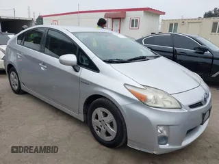 2010 Toyota Prius II z VIN JTDKN3DU0A5204746, wystawiony jako IAAI lot #42499294 z przebiegiem 254 114 mil mil oraz . Historia ofert i sprzedaży dostępna na DreamBid. Obrazek 1.