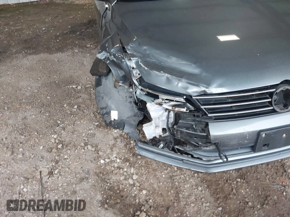 2015 Volkswagen Jetta SE with VIN 3VWD07AJ9FM310300, listed as a IAAI auction lot 42433664 with 117,579 mi miles and . Bid and sale history available at DreamBid. Image 6.