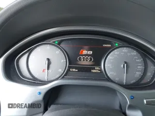 2015 Audi S8 z VIN WAUK2AFD5FN021986, wystawiony jako IAAI lot #41986491 z przebiegiem 142 073 mil mil oraz . Historia ofert i sprzedaży dostępna na DreamBid. Obrazek 7.