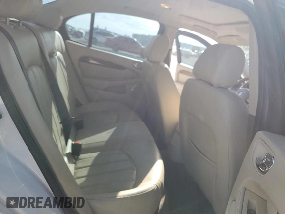 2007 Jaguar X-Type z VIN SAJWA51A67WJ24665, wystawiony jako Copart lot #86817544 z przebiegiem 52 027 mil mil oraz Szkoda całkowita • Salvage title. Historia ofert i sprzedaży dostępna na DreamBid. Obrazek 10.