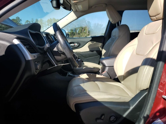 2017 Jeep Cherokee Limited with VIN 1C4PJLDB6HW518129, listed as a Copart auction lot 81002474 with 80,820 mi miles and Salvage title. Bid and sale history available at DreamBid. Image 7.