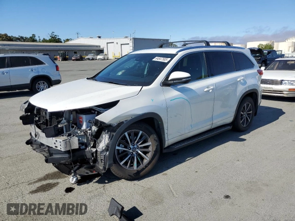 2017 Toyota Highlander XLE with VIN 5TDJZRFHXHS417209, listed as a Copart auction lot 64847585 with 46,693 mi miles and Salvage title. Bid and sale history available at DreamBid. Image 1.