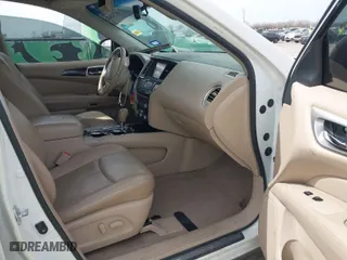 2014 Nissan Pathfinder Platinum with VIN 5N1AR2MN3EC693904, listed as a IAAI auction lot 41774522 with 151,477 mi miles. Bid and sale history available at carsss.com. Image 5.
