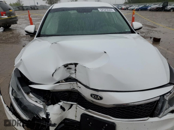 2018 Kia Optima S with VIN 5XXGT4L3XJG220491, listed as a Copart auction lot 82636394 with 131,678 mi miles and Non Repairable. Bid and sale history available at carsss.com. Image 11.
