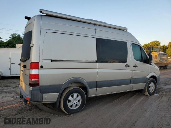 2016 Mercedes-Benz Sprinter Cargo with VIN WD3PE7DD7GP206854, listed as a Copart auction lot 73655514 with Not Provided miles and Non Repairable. Bid and sale history available at carsss.com. Image 3.