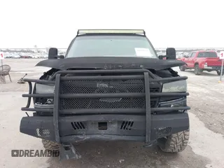 2003 Chevrolet Silverado 1500HD LS with VIN 1GCGK13U23F194464, listed as a IAAI auction lot 41565572 with Not Provided miles and . Bid and sale history available at DreamBid. Image 12.