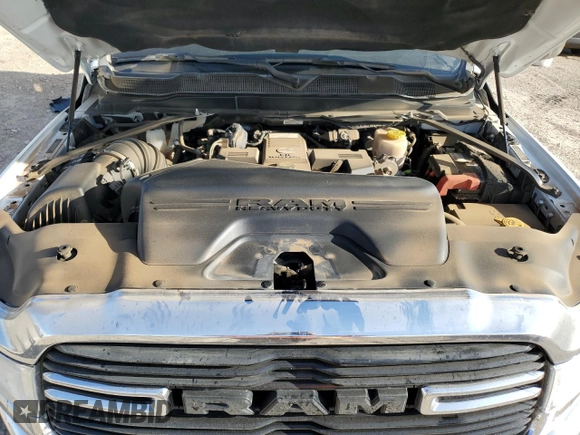2021 Ram 2500 Big Horn z VIN 3C6UR5DL2MG555372, wystawiony jako Copart lot #50884805 z przebiegiem 91 633 mil mil oraz Szkoda całkowita • Salvage title. Historia ofert i sprzedaży dostępna na DreamBid. Obrazek 13.