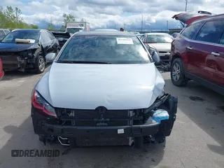 2019 Volkswagen GTI S z VIN 3VW5T7AU8KM038287, wystawiony jako IAAI lot #42189424 z przebiegiem 62 098 mil mil oraz . Historia ofert i sprzedaży dostępna na DreamBid. Obrazek 13.