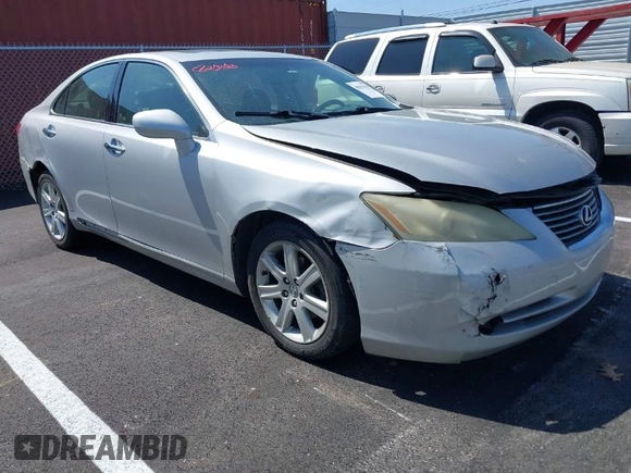 2008 Lexus ES 350 with VIN JTHBJ46G982221631, listed as a IAAI auction lot 41931159 with 303,492 mi miles. Bid and sale history available at carsss.com. Image 1.