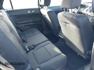2016 Ford Police Interceptor Utility z VIN 1FM5K8ARXGGA96972, wystawiony jako IAAI lot #41375913 z przebiegiem 113 215 mil mil oraz . Historia ofert i sprzedaży dostępna na DreamBid. Obrazek 8.
