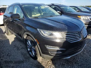 2018 Lincoln MKC Select with VIN 5LMCJ2C95JUL30445, listed as a Copart auction lot 73980604 with Not Provided miles and Non Repairable. Bid and sale history available at DreamBid. Image 4.