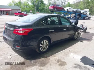 2018 Nissan Sentra SV z VIN 3N1AB7AP3JY254444, wystawiony jako IAAI lot #42303145 z przebiegiem 97 286 mil mil oraz . Historia ofert i sprzedaży dostępna na DreamBid. Obrazek 4.