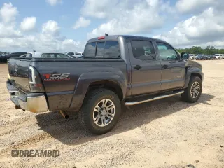 2015 Toyota Tacoma z VIN 5TFLU4EN3FX129797, wystawiony jako Copart lot #57226925 z przebiegiem 277 803 mil mil oraz Czysty tytuł • Clean title. Historia ofert i sprzedaży dostępna na DreamBid. Obrazek 3.