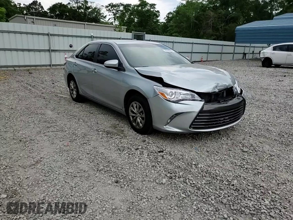 2015 Toyota Camry XLE z VIN 4T1BF1FK3FU481249, wystawiony jako Copart lot #54396955 z przebiegiem 102 674 mil mil oraz Szkoda całkowita • Salvage title. Historia ofert i sprzedaży dostępna na DreamBid. Obrazek 13.