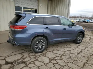 2018 Toyota Highlander SE z VIN 5TDJZRFH8JS840487, wystawiony jako Copart lot #43796995 z przebiegiem 86 997 mil mil oraz Nie do naprawy • Non repairable. Historia ofert i sprzedaży dostępna na DreamBid. Obrazek 3.