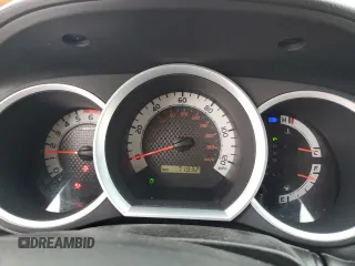 2015 Toyota Tacoma PreRunner z VIN 3TMJU4GN5FM183242, wystawiony jako Copart lot #46185705 z przebiegiem 71 932 mil mil oraz Szkoda całkowita • Salvage title. Historia ofert i sprzedaży dostępna na DreamBid. Obrazek 9.