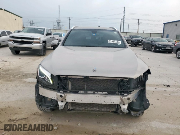 2019 Mercedes-Benz GLC 300 z VIN WDC0G4KB8KF667278, wystawiony jako Copart lot #51425385 z przebiegiem 61 175 mil mil oraz Szkoda całkowita • Salvage title. Historia ofert i sprzedaży dostępna na DreamBid. Obrazek 5.