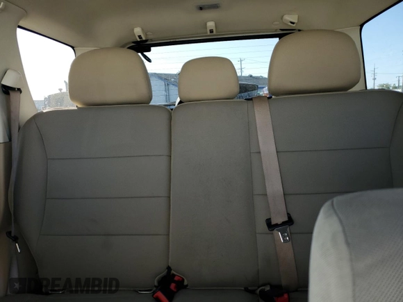 2010 Ford Escape XLT с VIN 1FMCU9DG0AKC78735, выставлен на аукционе Copart как лот 58376425 с пробегом 213 183 миль миль и Списание • Salvage title. История ставок и продаж доступна на DreamBid. Изображение 10.