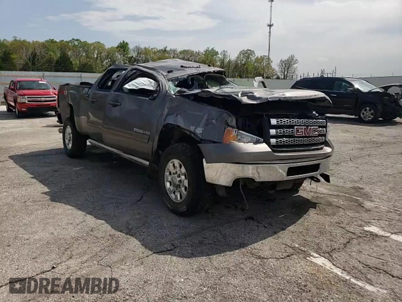 2013 GMC Sierra 2500HD SLT with VIN 1GT121E81DF240874, listed as a Copart auction lot 54613995 with 144,836 mi miles and Non repairable. Bid and sale history available at DreamBid. Image 13.