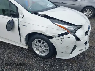 2016 Toyota Prius Two z VIN JTDKBRFUXG3519518, wystawiony jako IAAI lot #42209957 z przebiegiem 55 089 mil mil oraz . Historia ofert i sprzedaży dostępna na DreamBid. Obrazek 6.